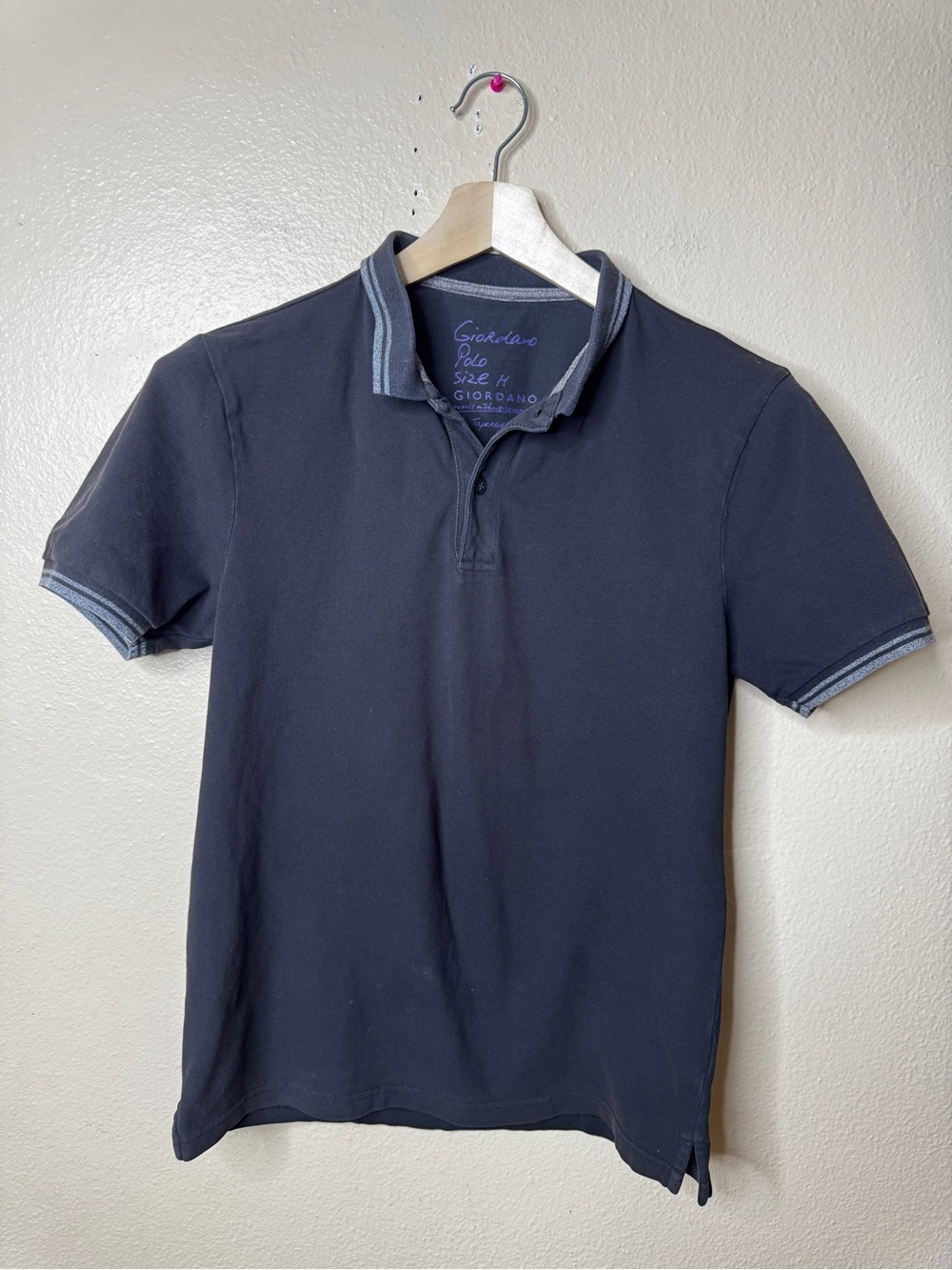 Giordano Polo Shirt Men’s Medium Navy Black Short Sleeve Tapered Fit Cotton Polo
